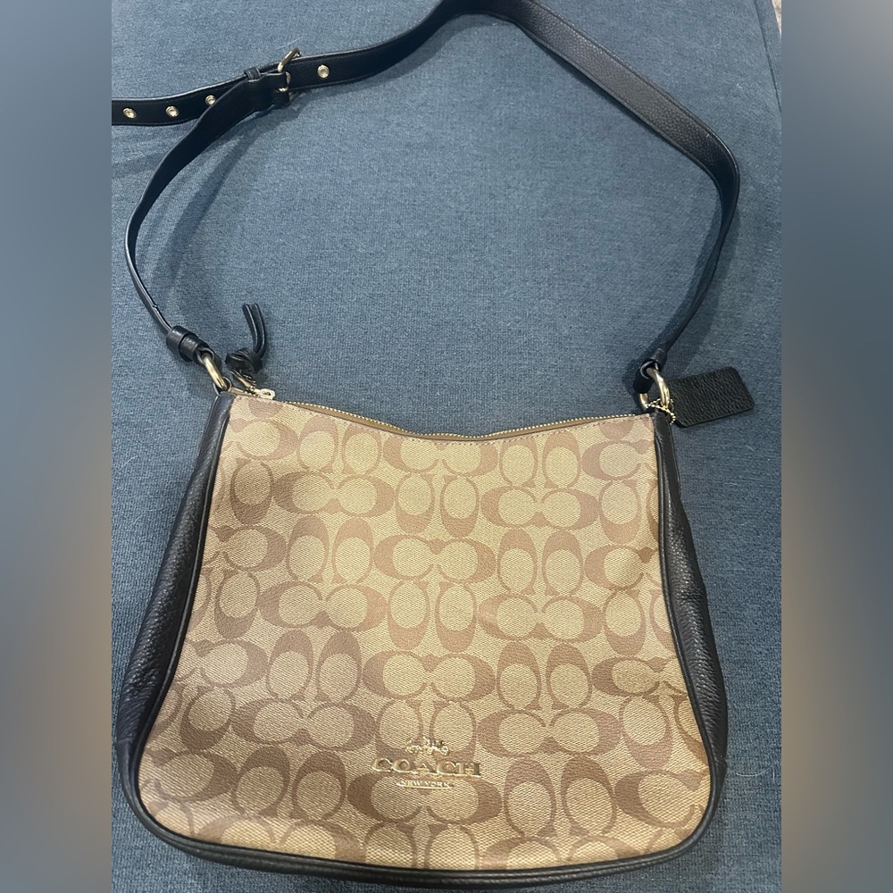 Coach Signature Tan and Black Shoulder Bag